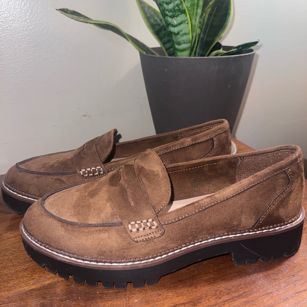 Women’s Brown Suede Loafers